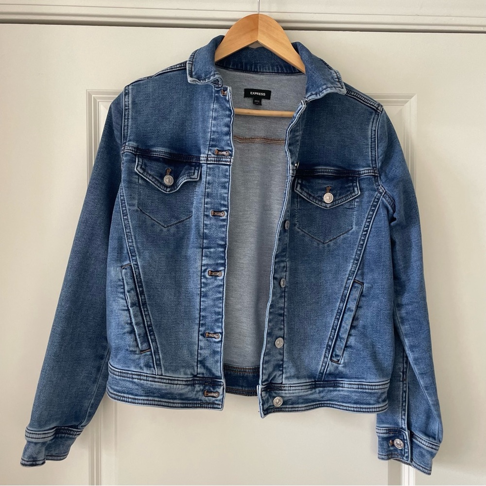 Express Medium Wash Denim Jacket | Size Small | Classic Stretch Fit